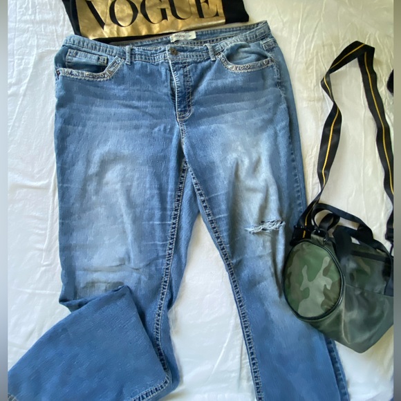 Dark wash Faded Glory Pants Womens 20W Denim Boyfriend Distressed Comfy Slim - Picture 1 of 7